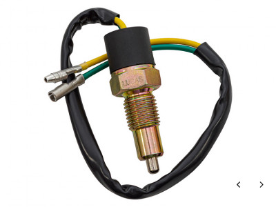 contacteur de feux de recul sur bv Defender 90, 110, 130, Discovery 1, Freelander 1