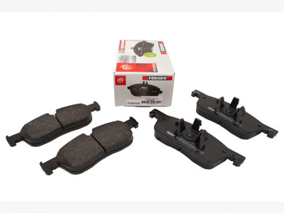 Jeu de plaquettes avant