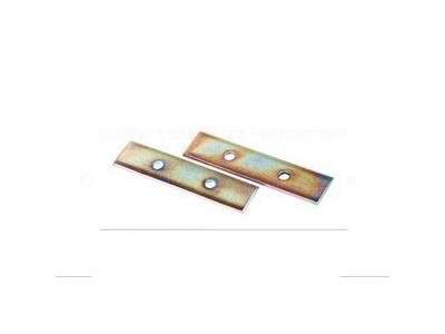 Rear spring retaining plates 110