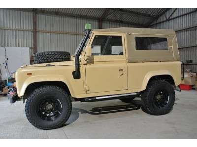 Bache defender 90 avec fenetres laterales