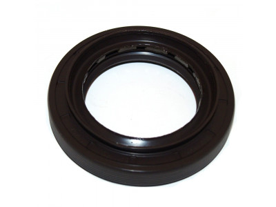 Transfer box output shaft seal